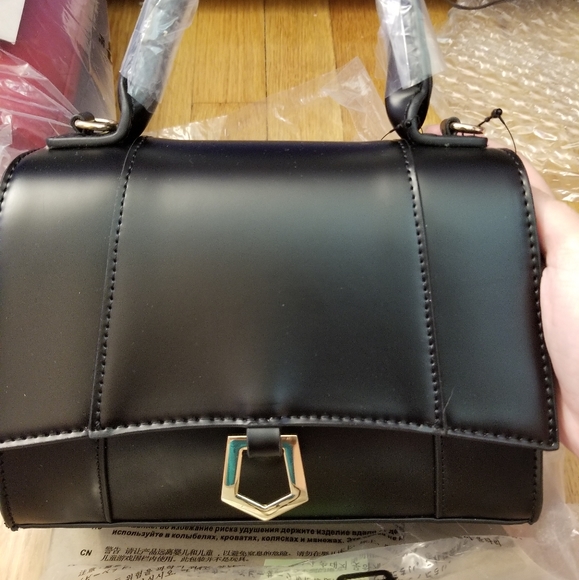 Forever 21 Black Handbag Satchel - Picture 1 of 5